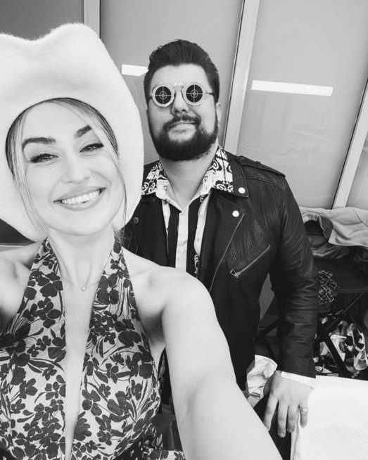 Dainotas Varnas  su Ieva Juozapaityte