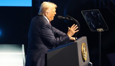 Trumpas: JAV atstovų D20 susitikime Pietų Afrikoje nebus