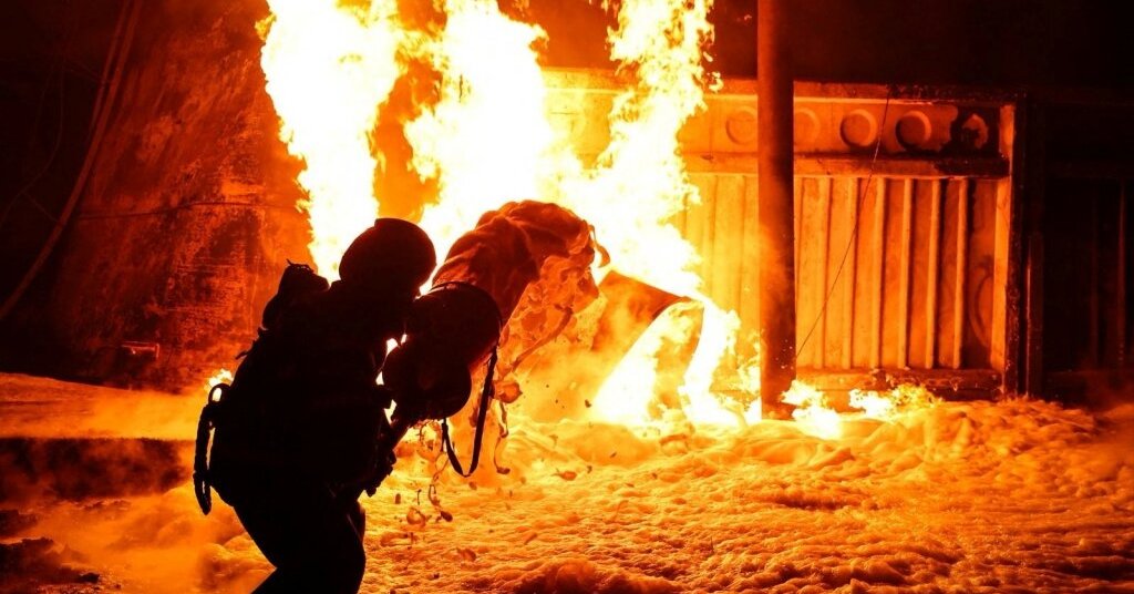 Karas Ukrainoje. Rusijos naktiniai smūgiai – taikiniu tapo atomines elektrines maitinančios pastotės