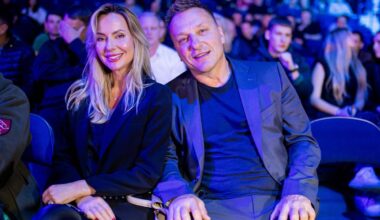 Į kovos menų turnyrą atvykęs Darius Kasparaitis pasirodė ne vienas: šalia jo – žavi šviesiaplaukė