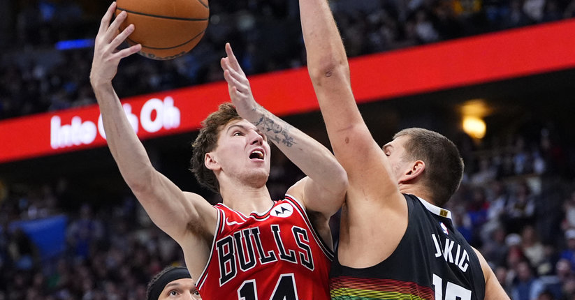Galingas Mato Buzelio dėjimas papuošė „Bulls“ pergalę prieš JV ir Jokičių