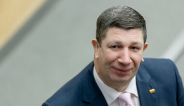 Generalinė prokurorė kreipsis į Seimą dėl socialdemokrato Antano Nedzinsko neliečiamybės naikinimo