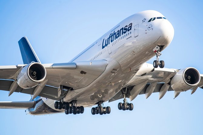 Karolio Kavolelio / Shutterstock nuotr./„Lufthansa“ lėktuvas