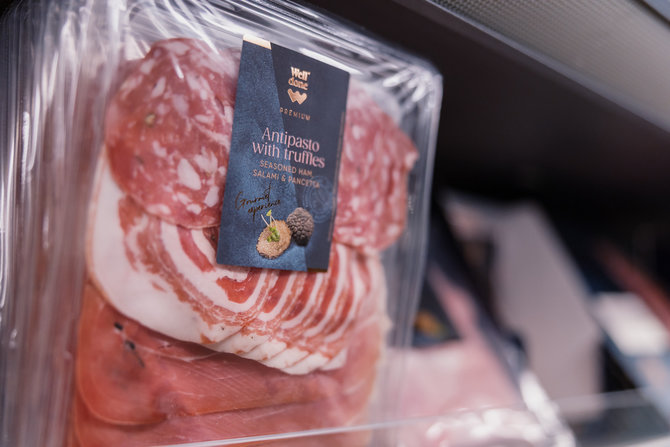 „Maxima“ nuotr./Šiemet „Maxima“ pirkėjams dovanoja daugiau laiko Kalėdoms: štai, kokius sprendimus siūlo šventiniam stalui, dekorui ir dovanoms