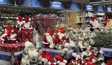 Šiemet „Maxima“ pirkėjams dovanoja daugiau laiko Kalėdoms: štai, kokius sprendimus siūlo šventiniam stalui, dekorui ir dovanoms | Verslas