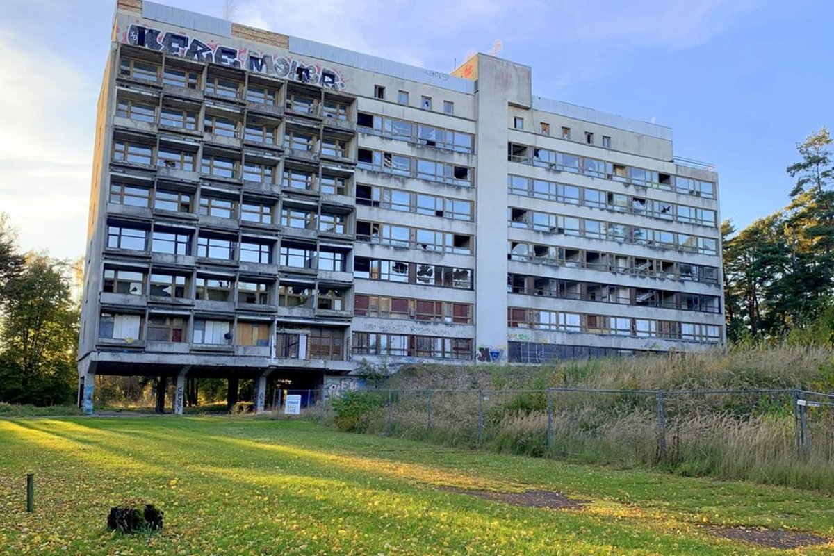 Jūrmaloje griuvėsių nestinga. Kas galėtų padėti: padidintas mokestis ar bauda?