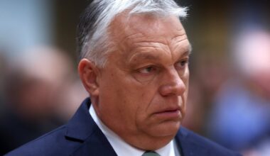 Vengrijos premjeras sako, kad Maskvoje aplankys Putiną - Delfi