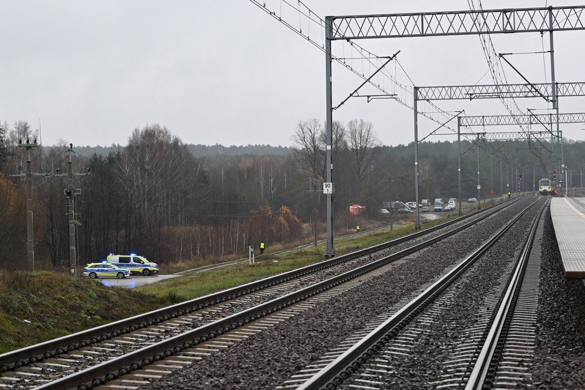 Po diversijų geležinkeliuose Lenkija svarsto apie dronų panaudojimą