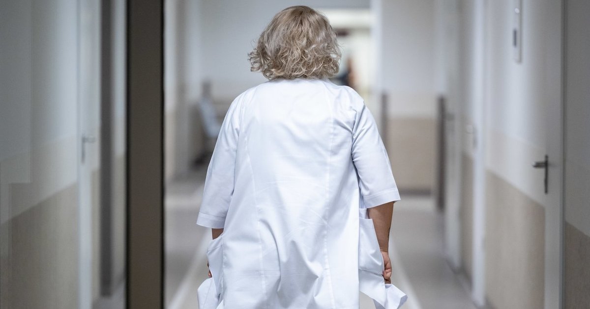 Medikų organizacijos Seimą ragina nepritarti SAM siūlymams dėl priemokų ir įstaigų prioritetizavimo