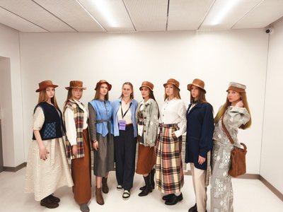 Odetos Rickevičės kolekcija „Šimtmečio baltiniai“ buvo pristatyta neseniai Panevėžyje vykusiame tvarios mados festivalyje „Revive“. 