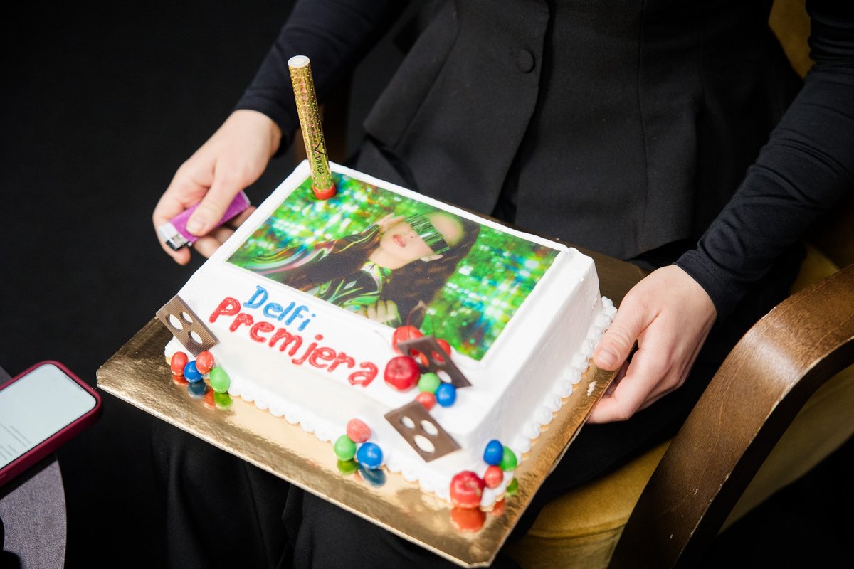 Delfi premjera. Ingridos Kazlauskaitės vaizdo klipas apie didžiųjų metų švenčių laukimą