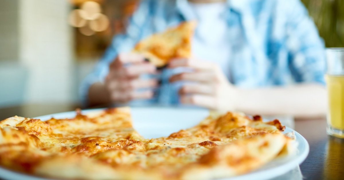 Mokslininkai įspėja: šie populiarūs maisto produktai didina demencijos riziką