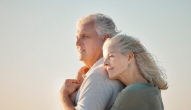 Daugiau nei 50 metų susituokusios poros yra įvaldžiusios 8 paprastus įpročius | Gyvenimas