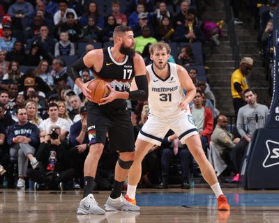 Jonas Valančiūnas mače prieš „Grizzlies“