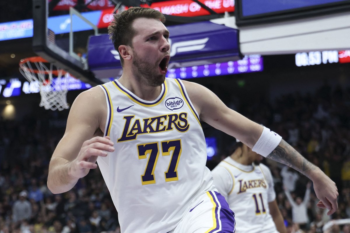 Nuostabų epizodą sukūręs Dončičius atvedė „Lakers“ į pergalę