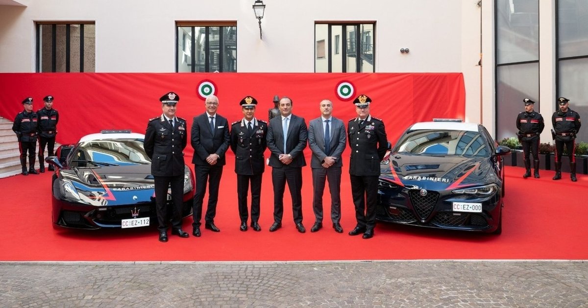 „Maserati“ superautomobilis – gyvybėms gelbėti: Italijos karabinieriai gavo naują įspūdingą tarnybinį automobilį
