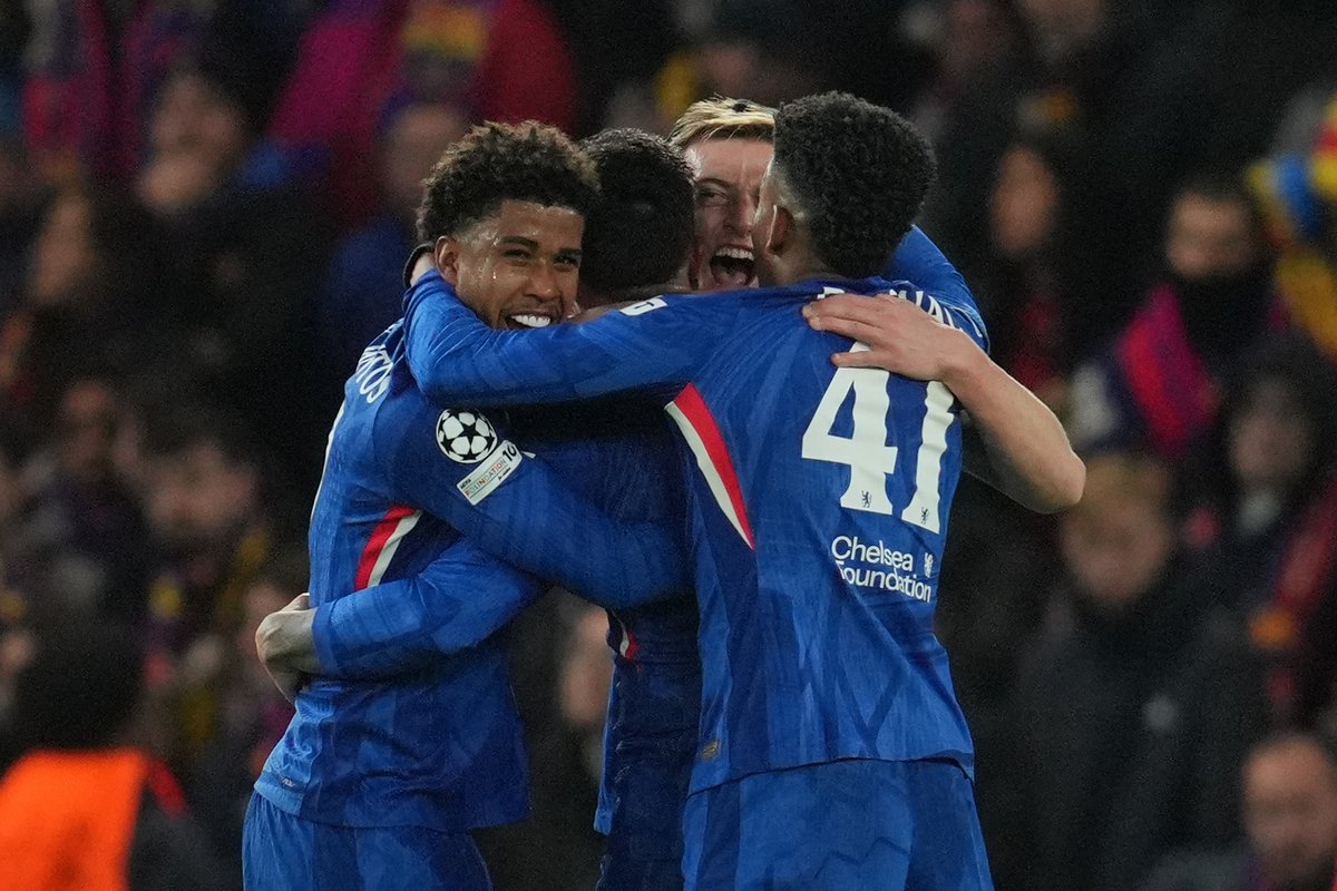 Čempionų lygoje „Chelsea“ smaginosi namuose ir sutriuškino „Barcelona“ - Delfi