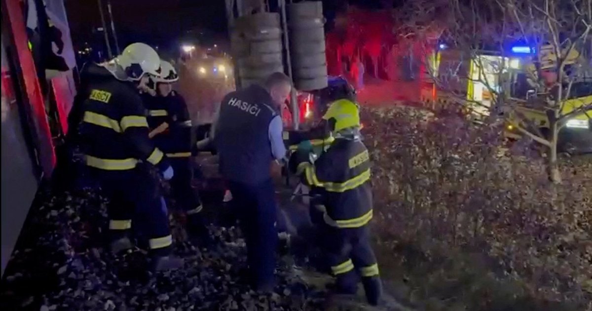 Siaubinga avarija Slovakijoje: susidūrė du traukiniai