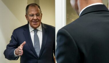 Į gandus dėl Lavrovo sureagavo Kremlius