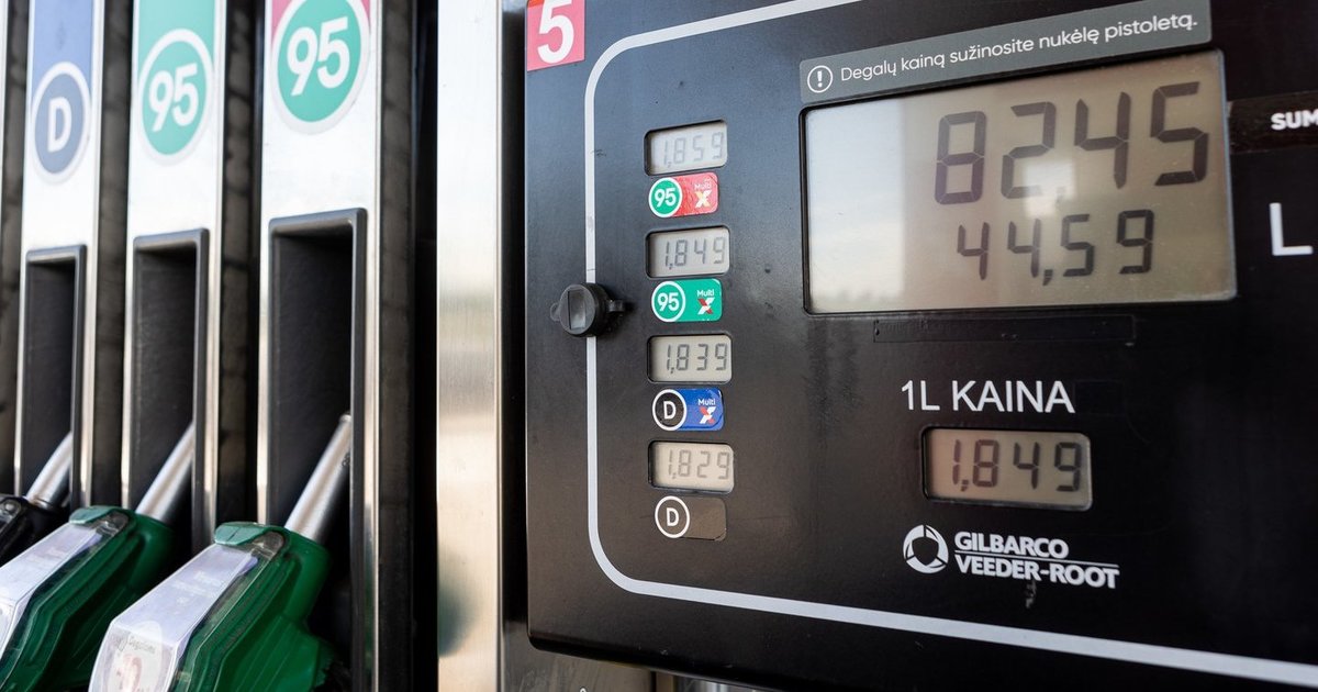 Naujausi duomenys: pradėjo augti skirtumas tarp benzino ir dyzelino kainų