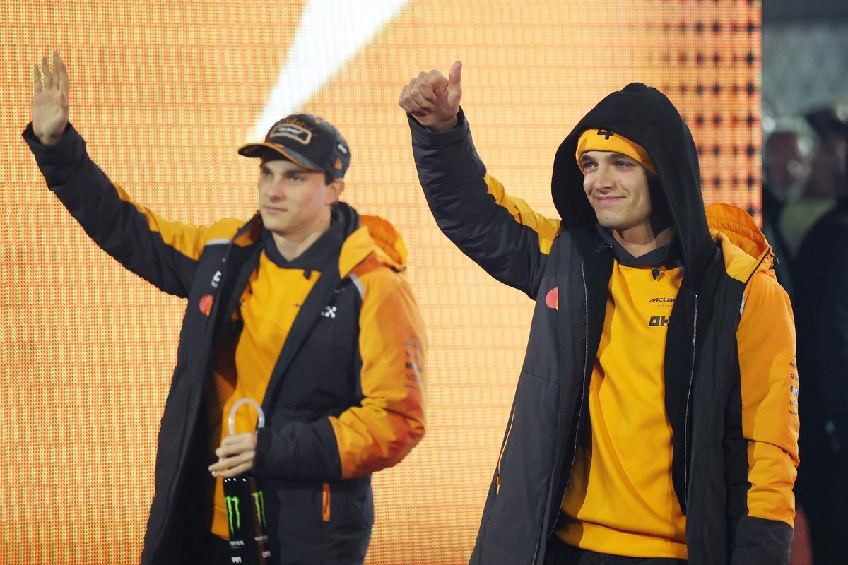 Tikra drama Las Vegase: po F1 lenktynių finišo diskvalifikuoti abu „McLaren“ pilotai - Delfi