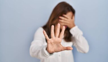 Dingusios 14-metės paieška nuvedė pas neblaivius suaugusius, priglaudusius ir daugiau nepilnamečių