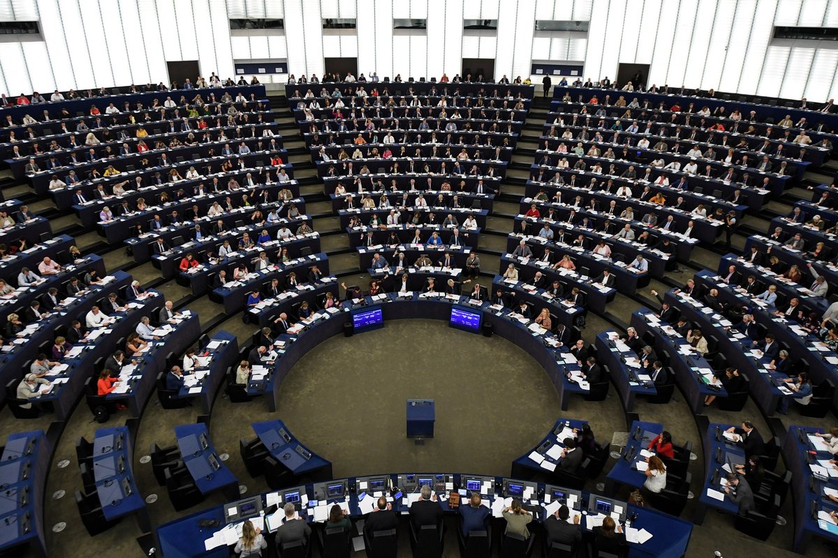 JK teismas buvusiam EP nariui skyrė 10 metų kalėjimo