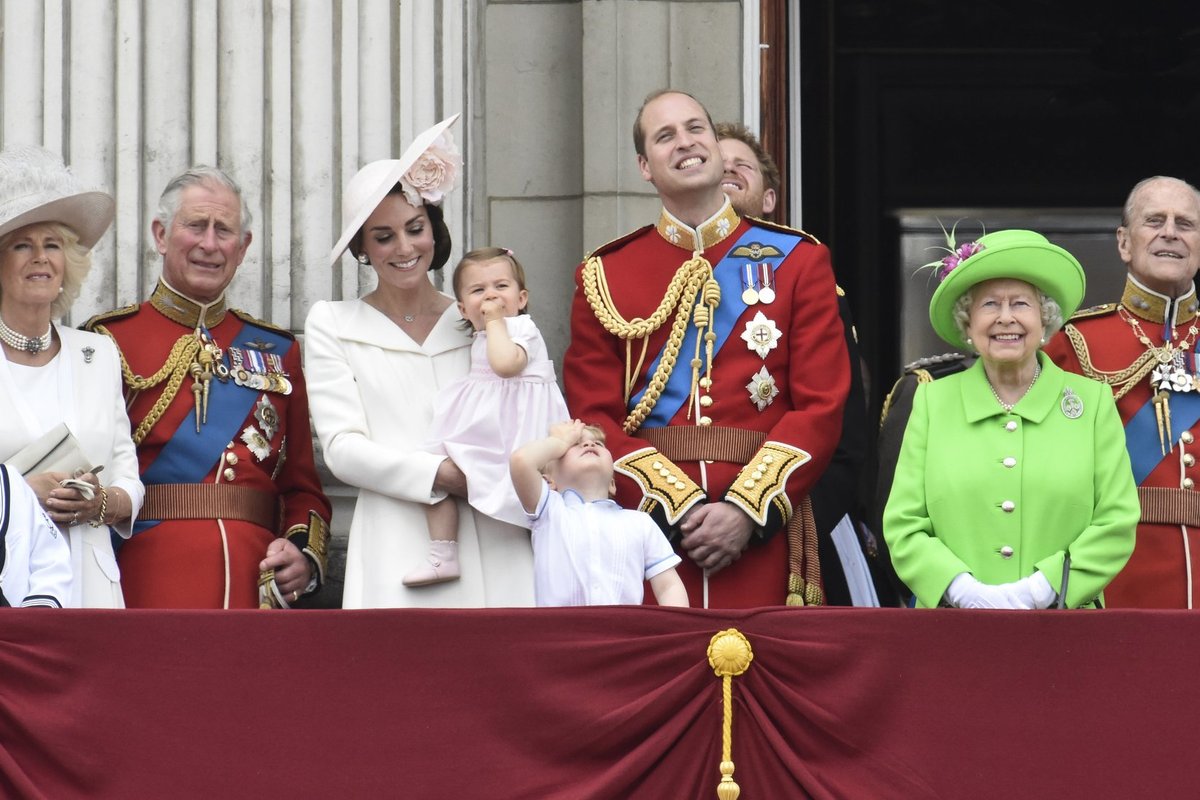 Karališkoji šeima išgyvena skaudžią netektį