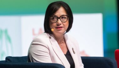 Raminta Popovienė: ministerija pedagogams siūlo finansiškai palankiausią algų didinimo variantą