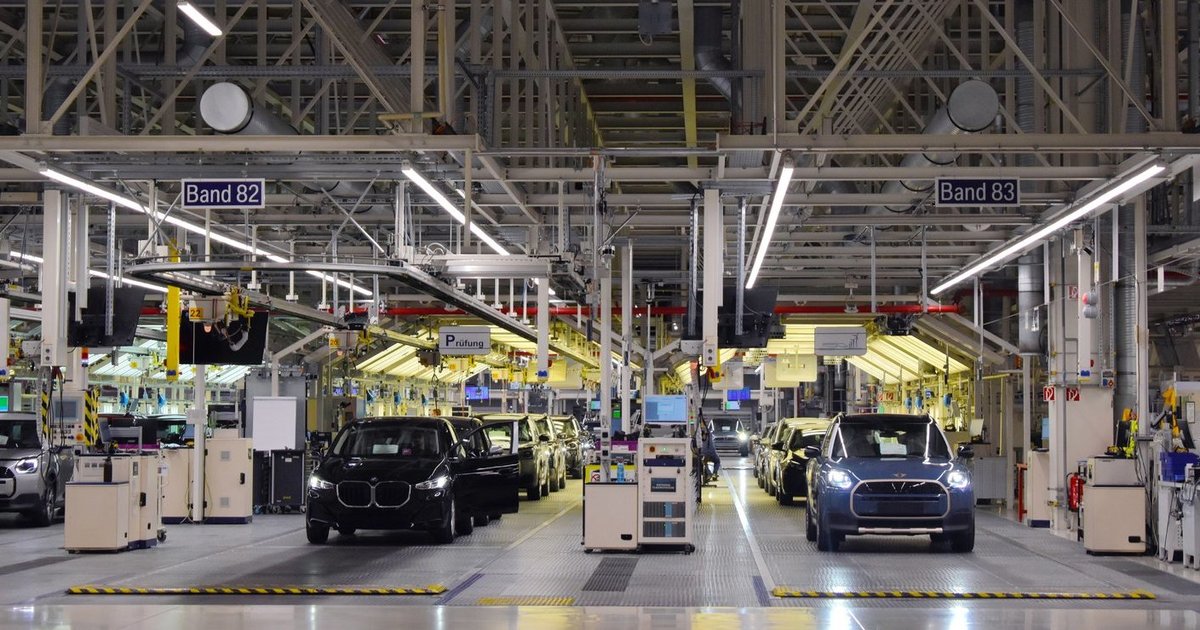 Automobiliams skirtų lustų krizė gilėja: gamintojas nebegali garantuoti nei tiekimo, nei gaminių kokybės