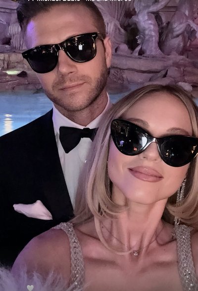 Evelina Anusauskaitė-Young su vyru Adamu