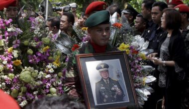 Indonezija velionį diktatorių Suharto paskelbė šalies nacionaliniu didvyriu