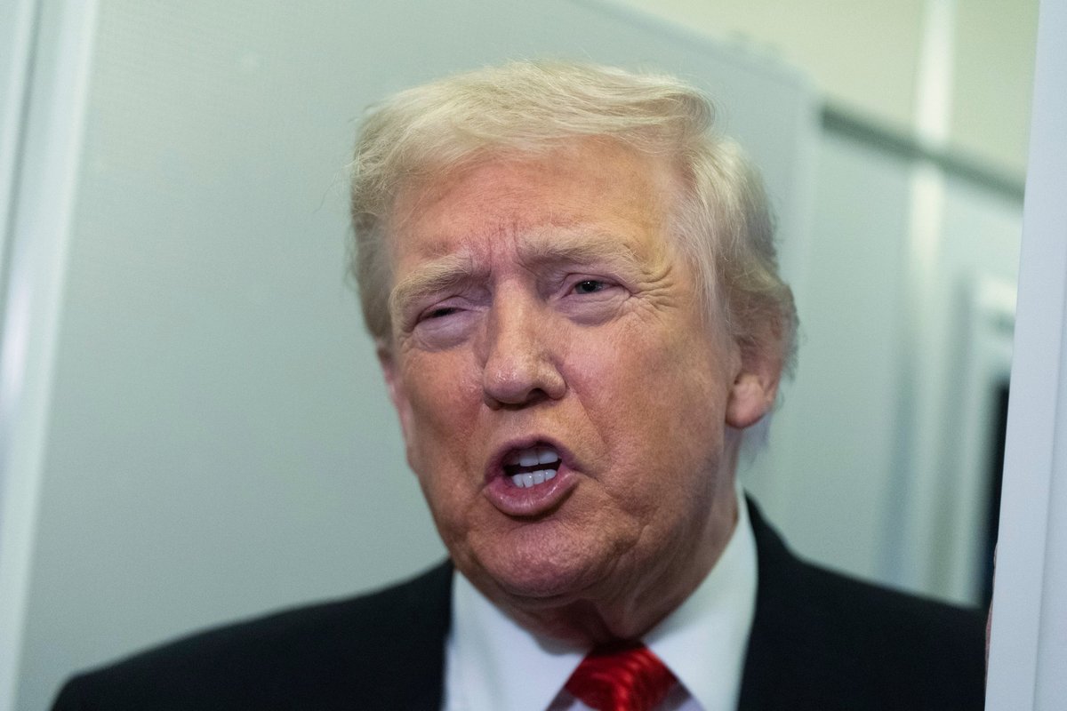 Trumpas apkaltino Kiniją ir Rusiją atlikus slaptus branduolinio ginklo bandymus