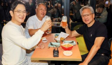 Trys pietų išėję milijardieriai Seule apmokėjo visų restorano lankytojų sąskaitas