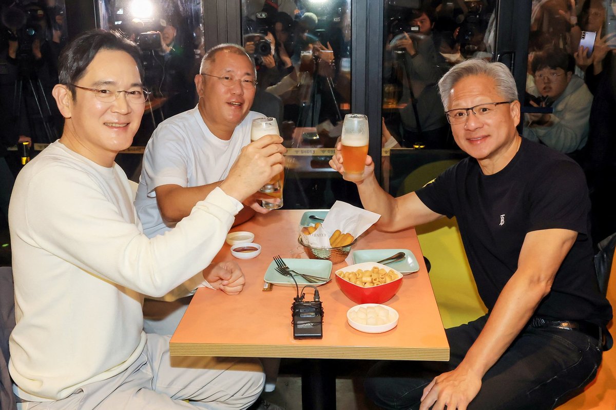 Trys pietų išėję milijardieriai Seule apmokėjo visų restorano lankytojų sąskaitas