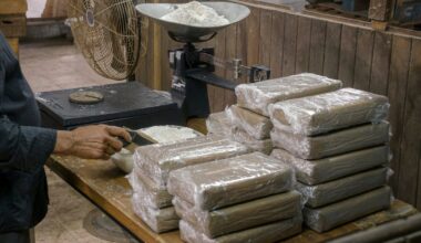 Atlanto vandenyne sulaikytas povandeninis laivas su 1,7 tonos kokaino