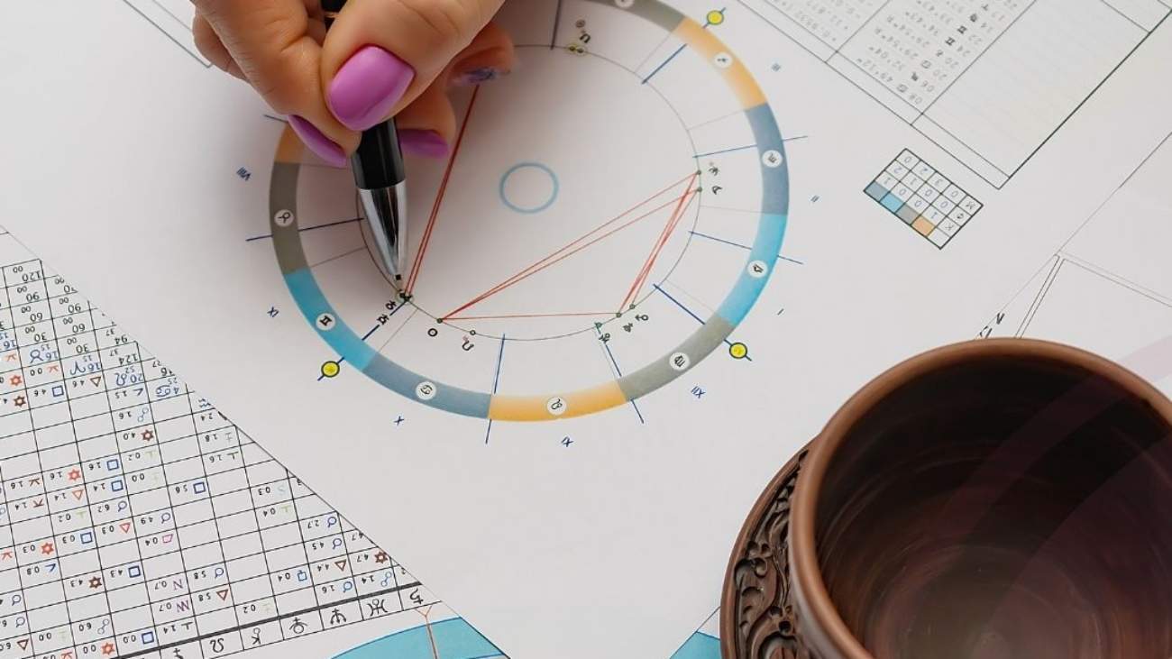 Penktadienio horoskopas (lapkričio 7 d.): vienam Zodiako ženklui diena kviečia džiaugtis gyvenimu