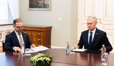 Nausėda dar kartą susitiks su Robertu Kaunu