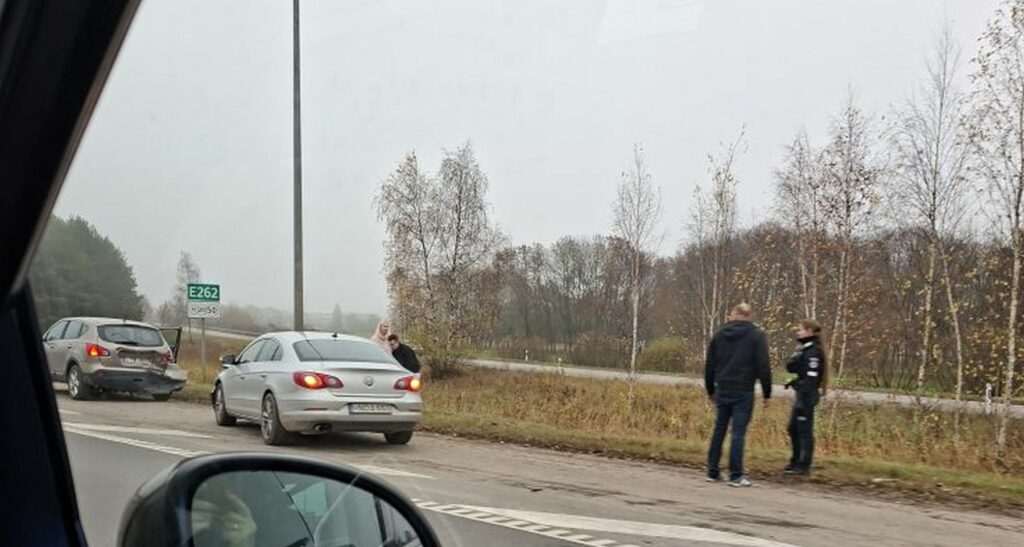 Eismo įvykis netoli Muravos sankryžos / Skaitytojų nuotr.