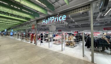 Išaugę apyvartos, lankytojų srautai ir susidomėjimas: „Outlet Park“ plėtrą bei pokyčius užbaigia „HalfPrice“ atidarymu