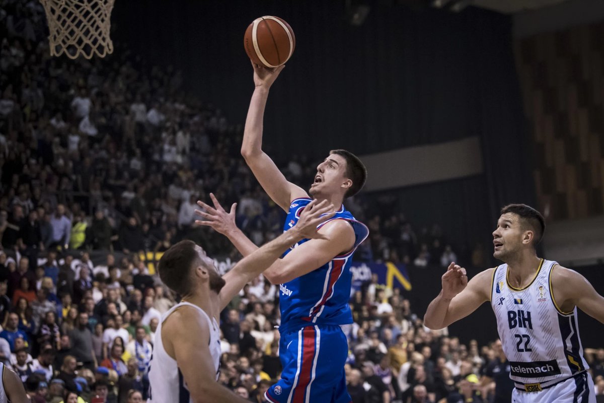 Serbai vėl žaidė su ugnimi atrankoje į pasaulio čempionatą