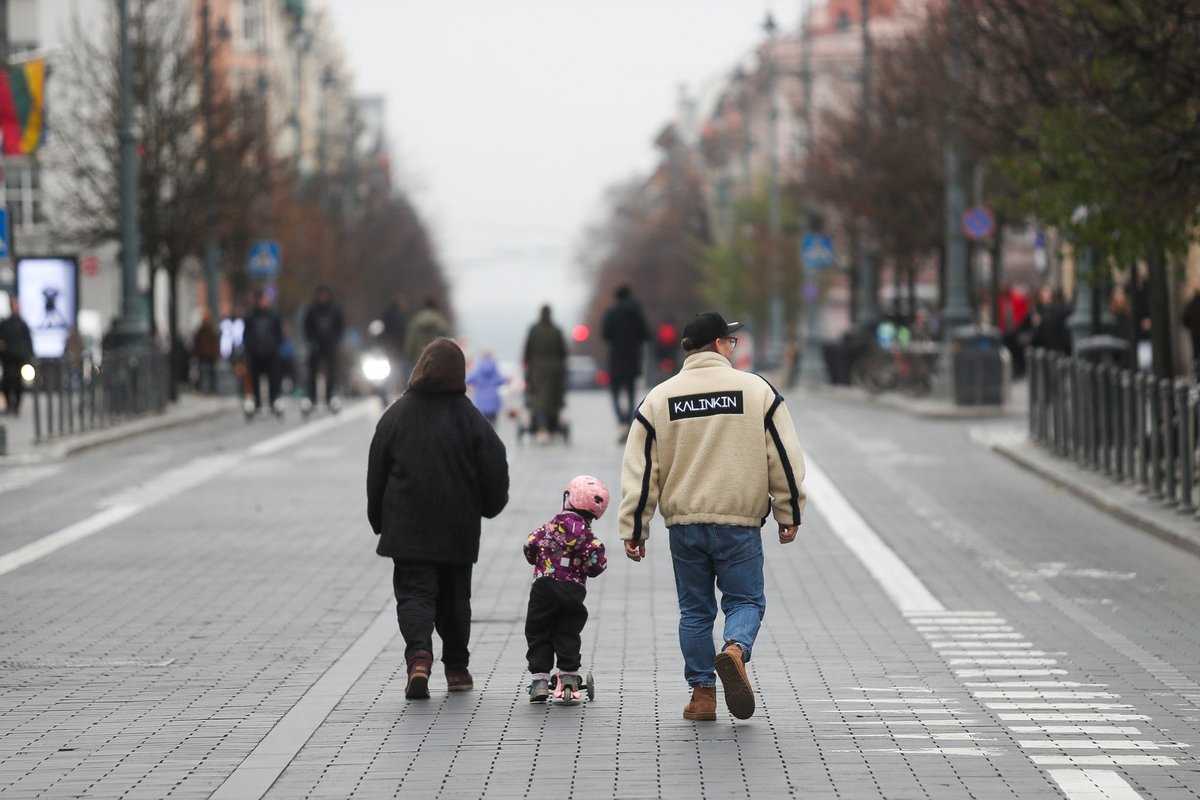 Orai keisis mažai: debesys neleis pasidžiaugti saule