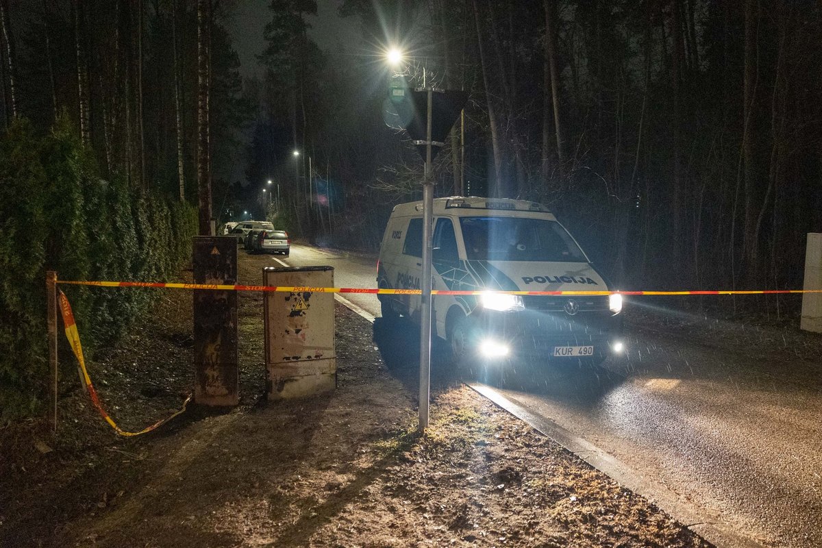 Nužudę kūną slėpė po žeme prie šuns voljero