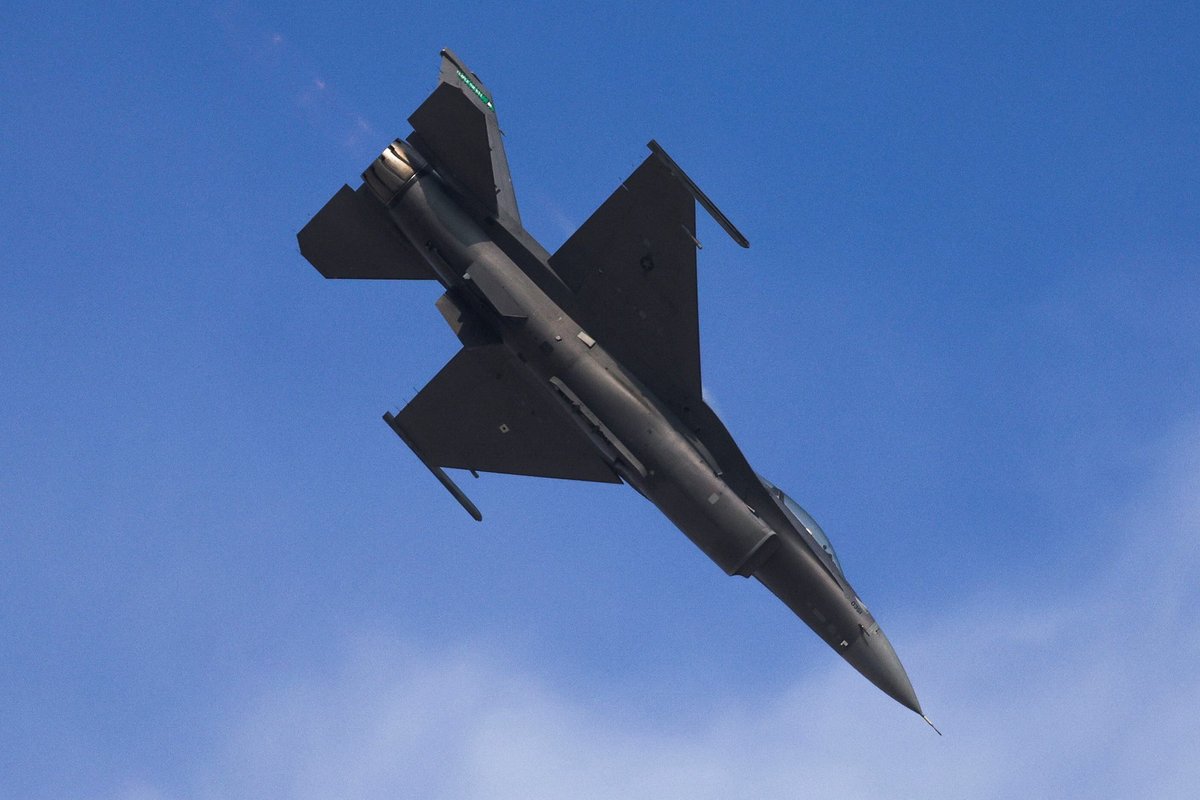 Virš Trumpo rezidencijos Palm Biče kilo naikintuvas