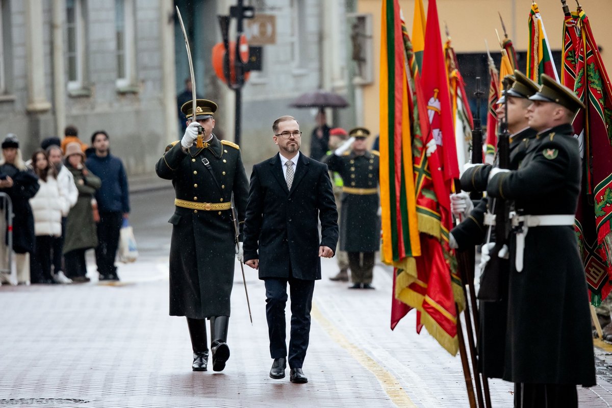 Prie Krašto apsaugos ministerijos – iškilminga ceremonija