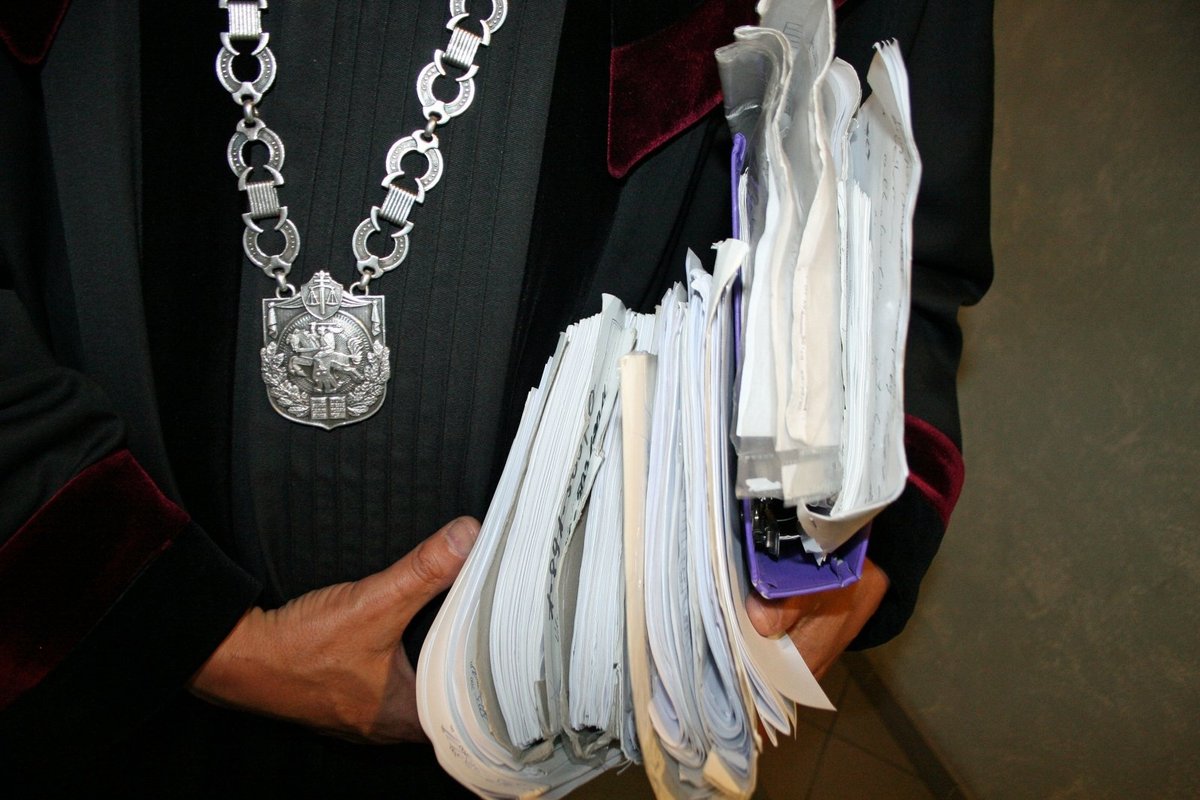 Teismui ketinama perduoti Birštono tarybos narių Seržentų „čekiukų“ bylą