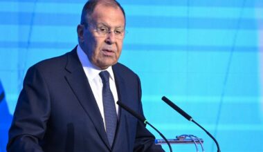 Lavrovas: Rusija ruošiasi branduoliniam bandymui pagal Putino nurodymą