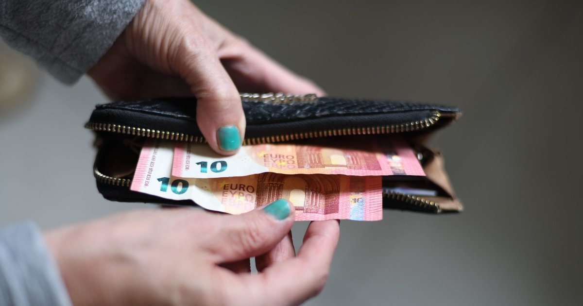 Kiekvieną mėnesį darbdaviai privalo jums mokėti ne tik algą: štai kada grės bauda