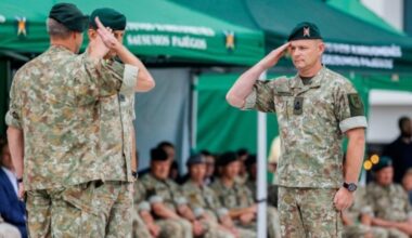 Nuo kitų metų – daug pokyčių dėl šaukimo į tarnybą: ekspertas perspėja – jaunuoliai „neš kudašių“