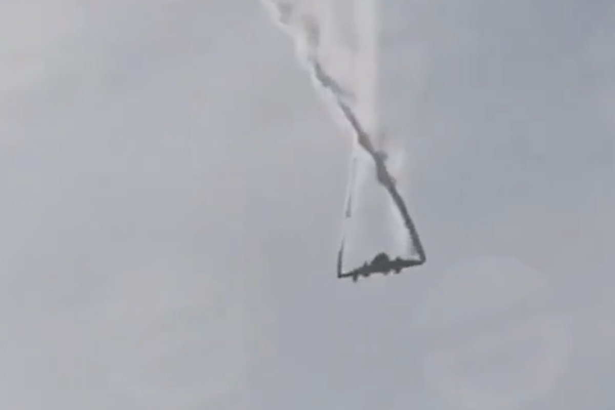 „Itin retas atvejis“: kas nutiko Sakartvele sudužusiam Turkijos lėktuvui? - Delfi